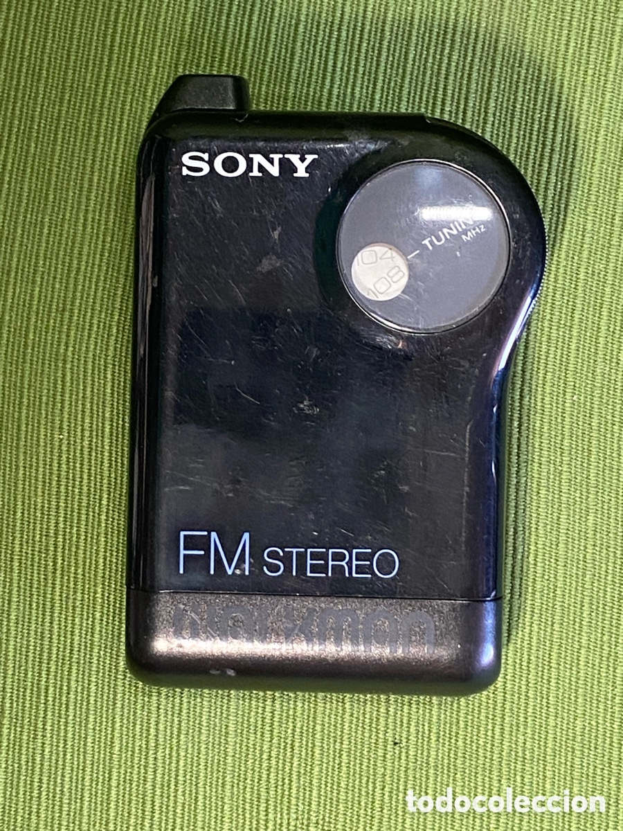 Radios antiguas: Radio transistor Sony srf-26. L&iacute;nea retro Walkman. A&ntilde;os 90