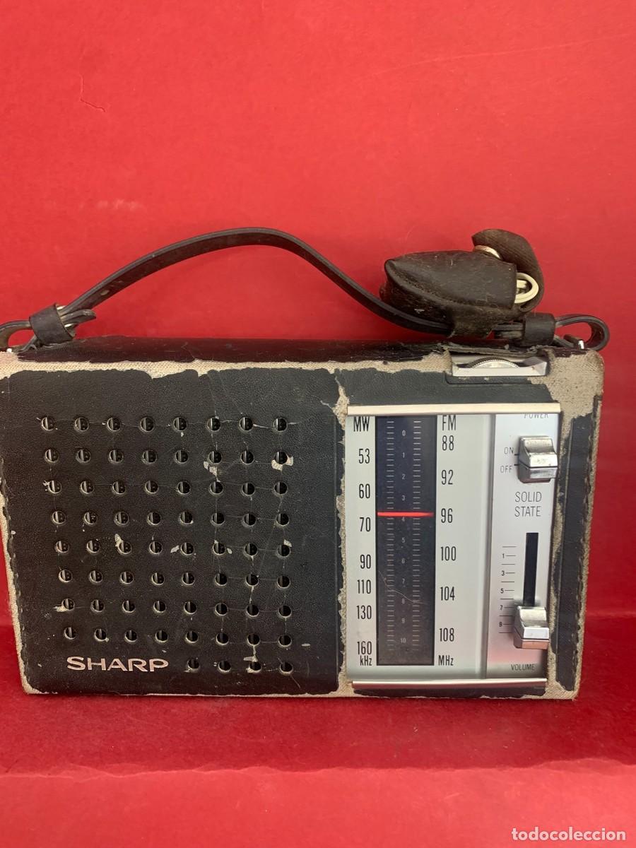 Old radios: SHARP FX-183 RADIO VINTAGE A PILAS FUNCIONA BIEN
