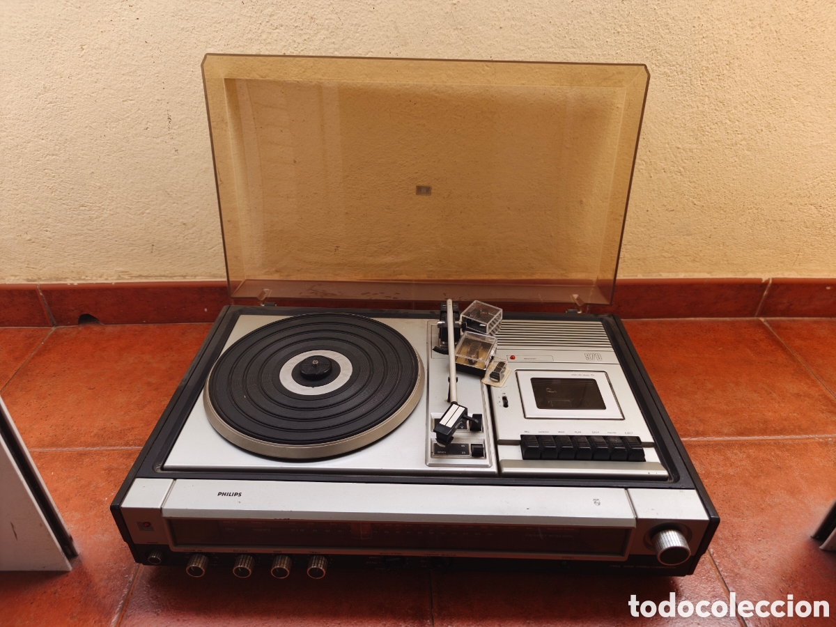 Radios antiguas: TOCADISCOS PHILIPS CON AGUJAS DE REPUESTOS