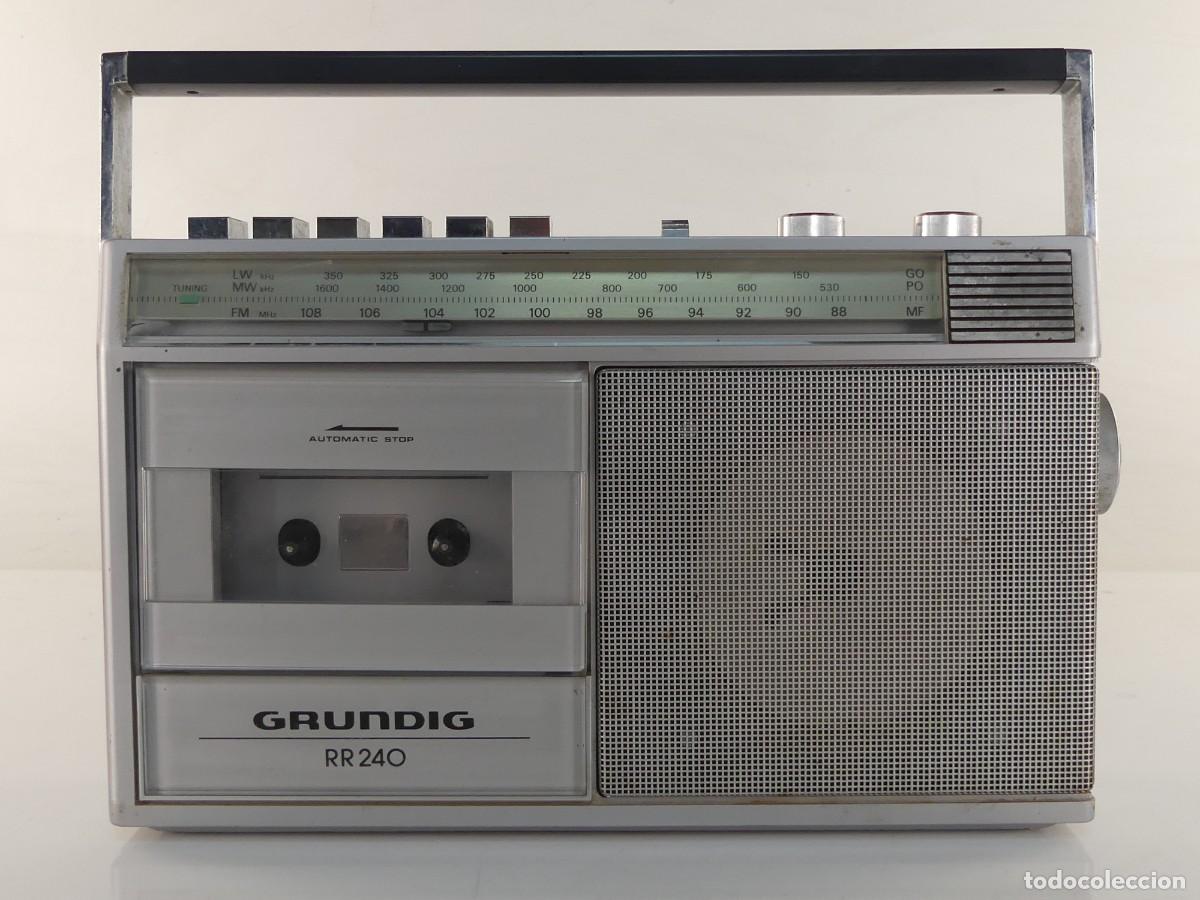 Old radios: RADIO CASSETTE MARCA GRUNDIG MODELO RR 240 L