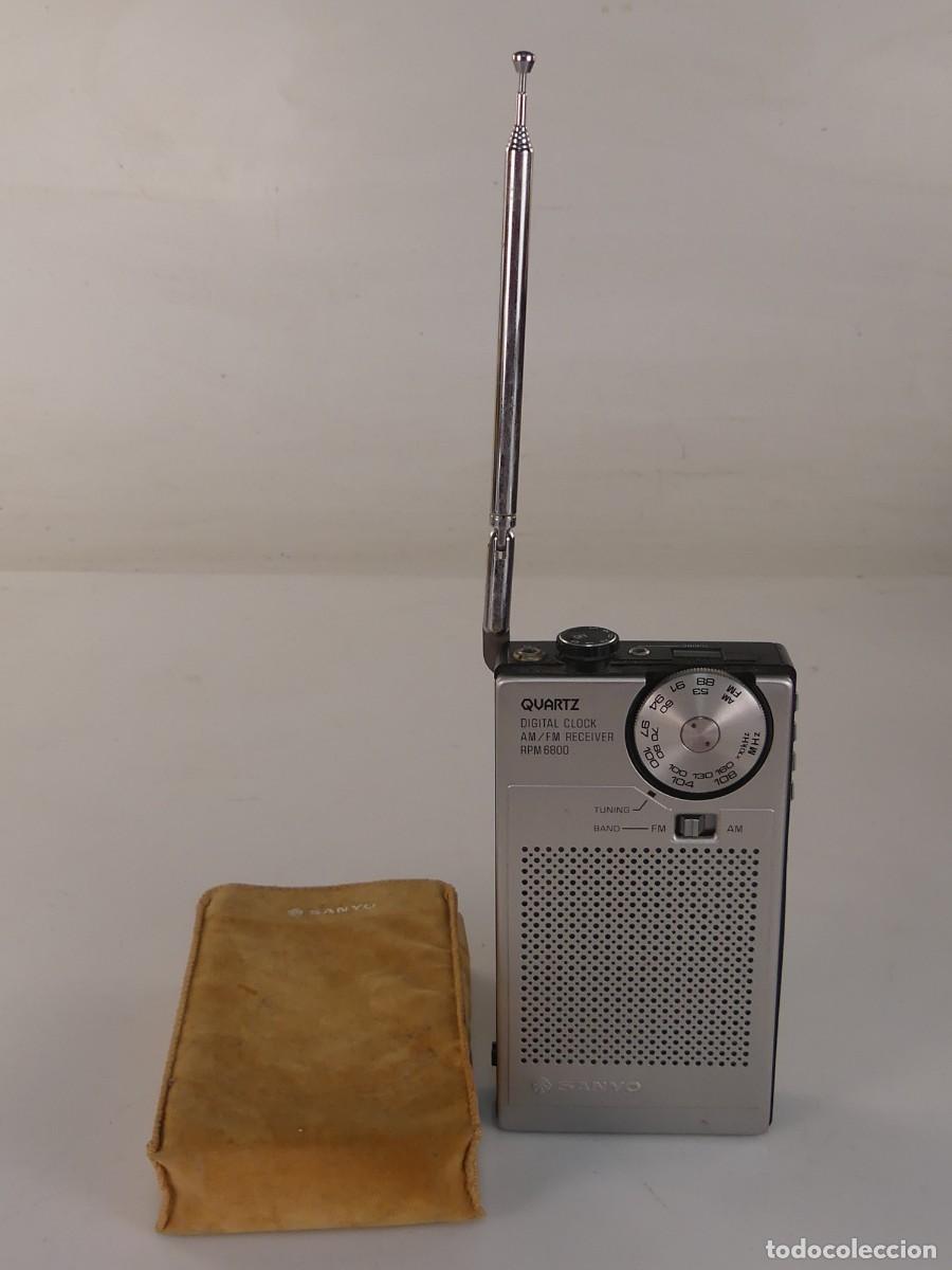 Old radios: SANYO QUARTZ DIGITAL CLOCK AM/FM RECEIVER MODELO RPM 6800