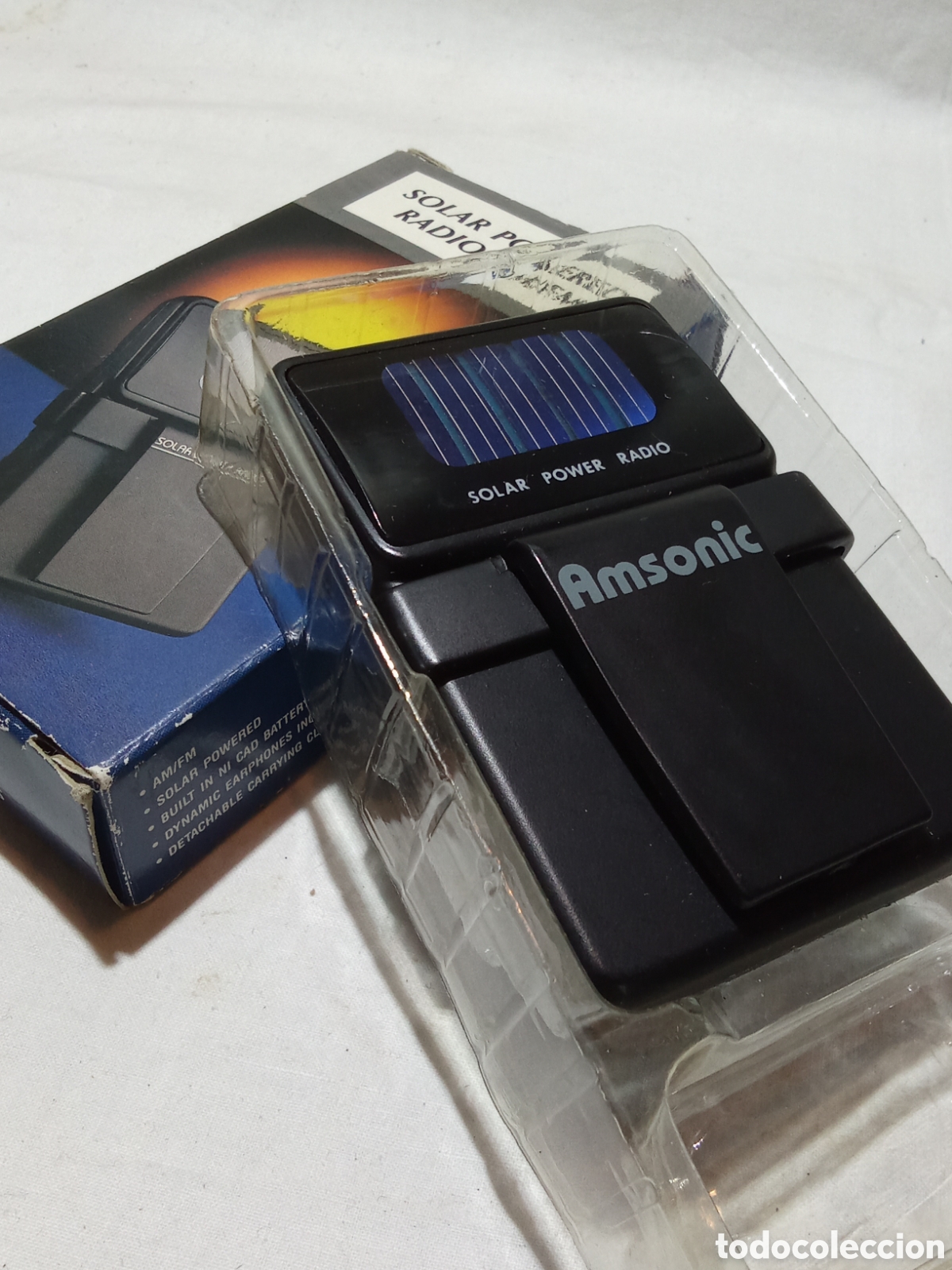 Old radios: RADIO SOLAR EN CAJA VINTAGE
