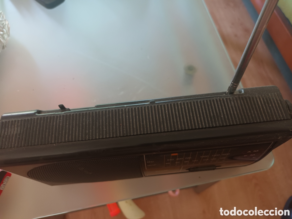 Radios antiguas: ANTIGUA RADIO TRANSISTOR MARCA SILVANO FUNCIONA PERFECTAMENTE - Foto 4