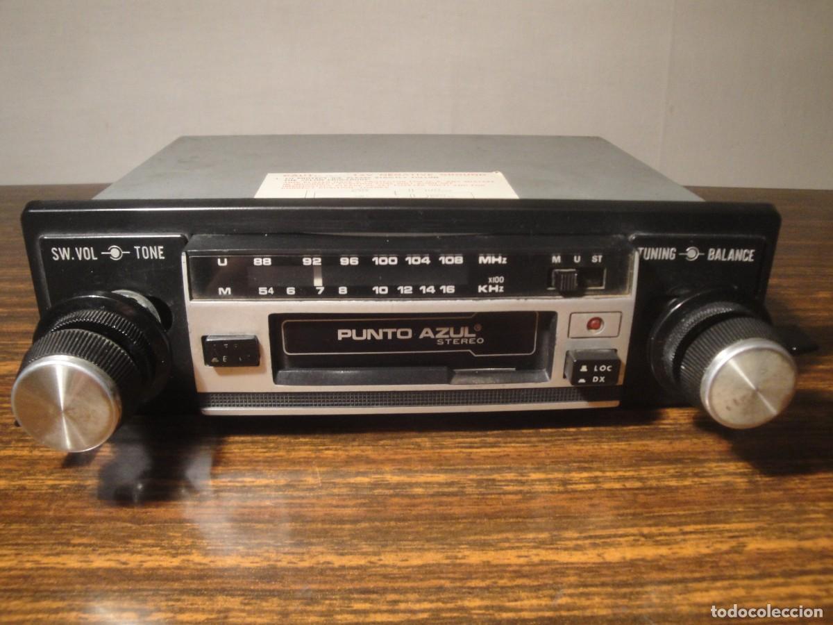 Radios antiguas: Radio casete Punto Azul.