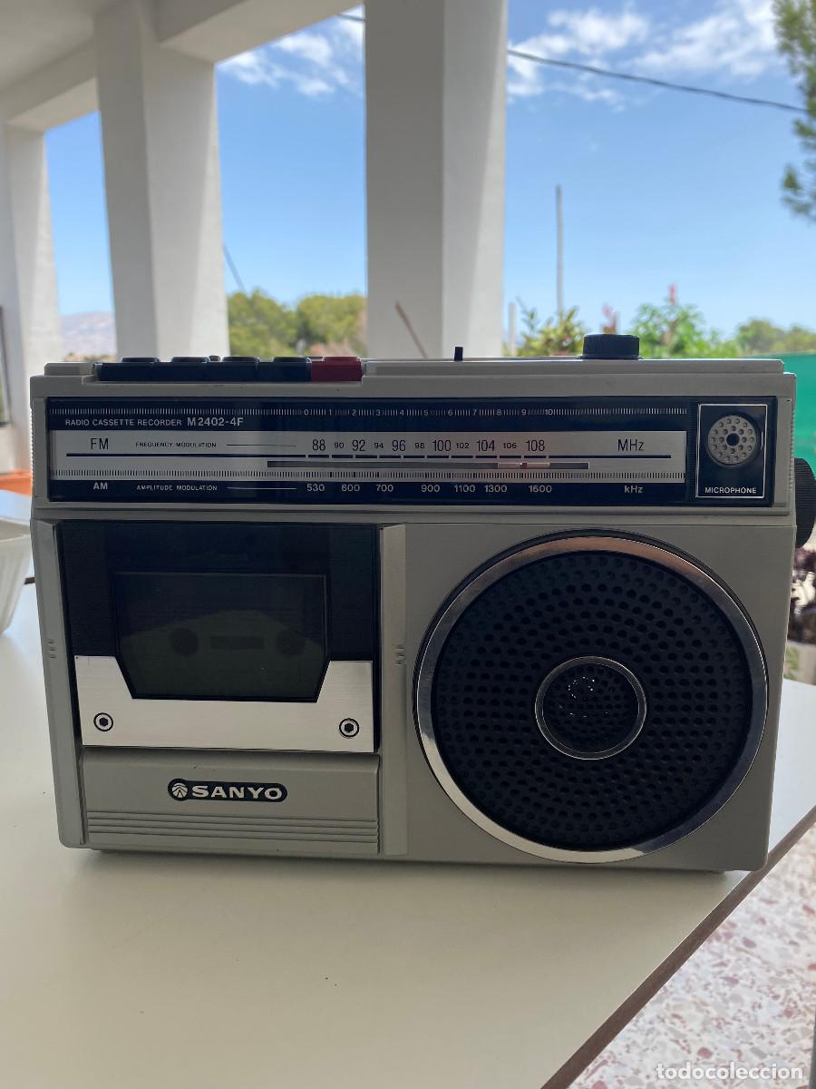 Radios antiguas: ANTIGO RADIO CASETTE RECORDER SANYO MODELO M 2402 - 4F FUNCIONANDO PERFECTAMENTE
