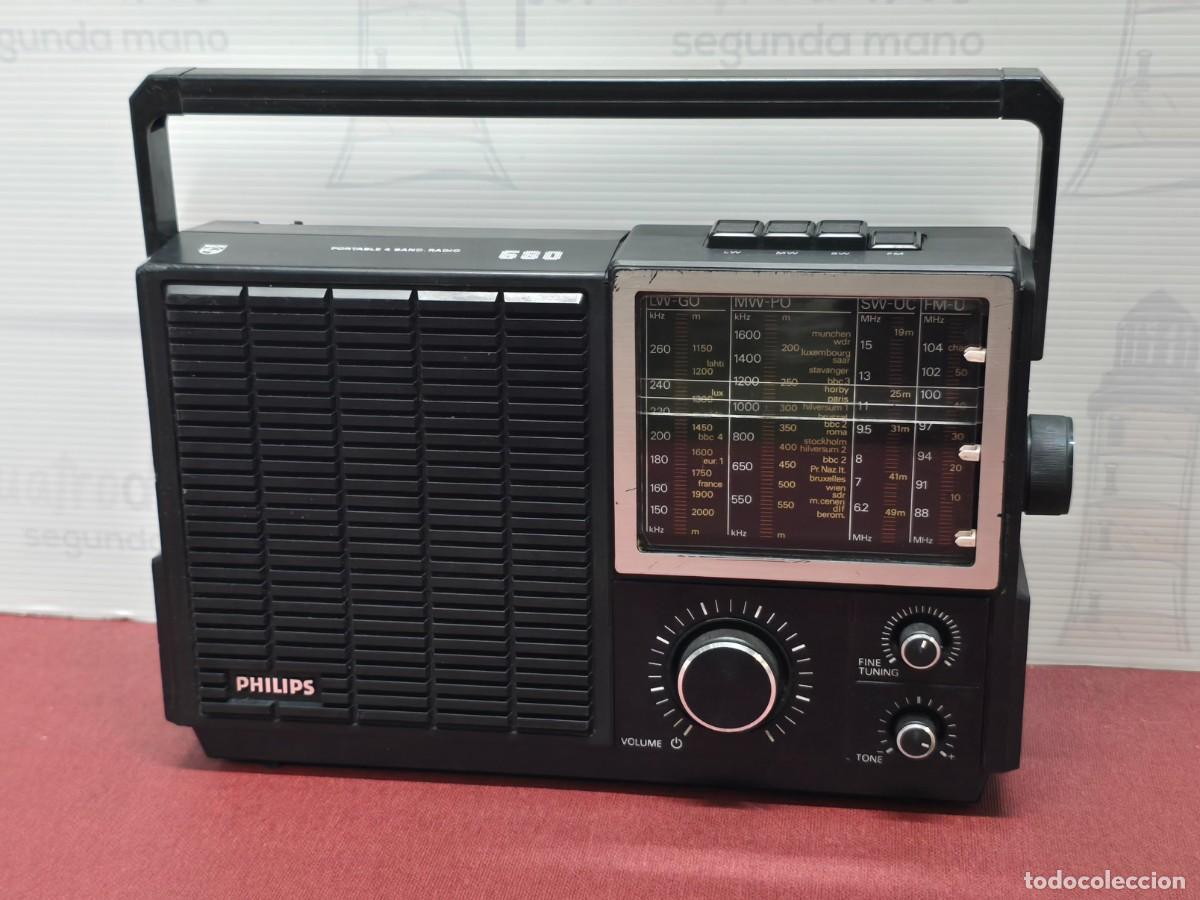 Radios antiguas: Radio vintage Philips 680 4 bandas