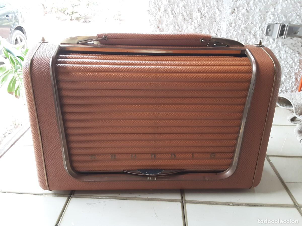 Radios antiguas: Radio concert boy 55, marca Grundig. - Foto 2