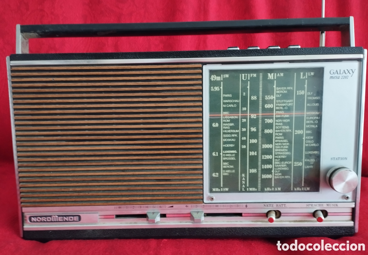 Radios antiguas: Antigua Radio Nordmende Galaxy Funciona.
