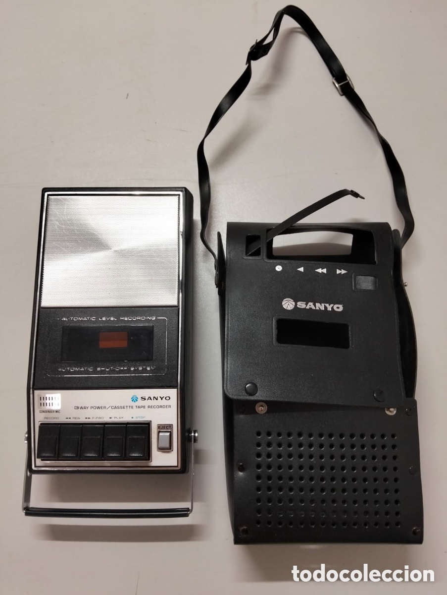 Radios antiguas: grabadora/reproductora de casetes port&aacute;til vintage Sanyo