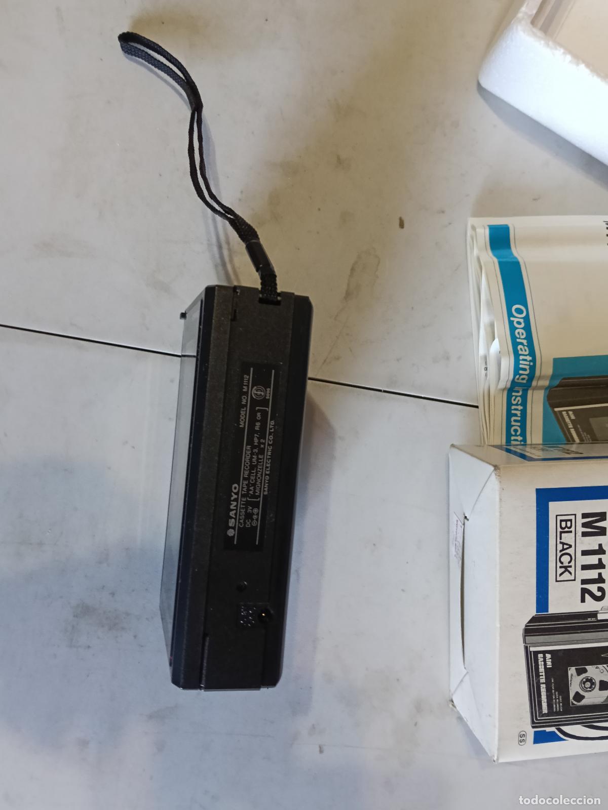 Radios antiguas: Walkman SANYO M1112 BLACK CASSETTE - Foto 3
