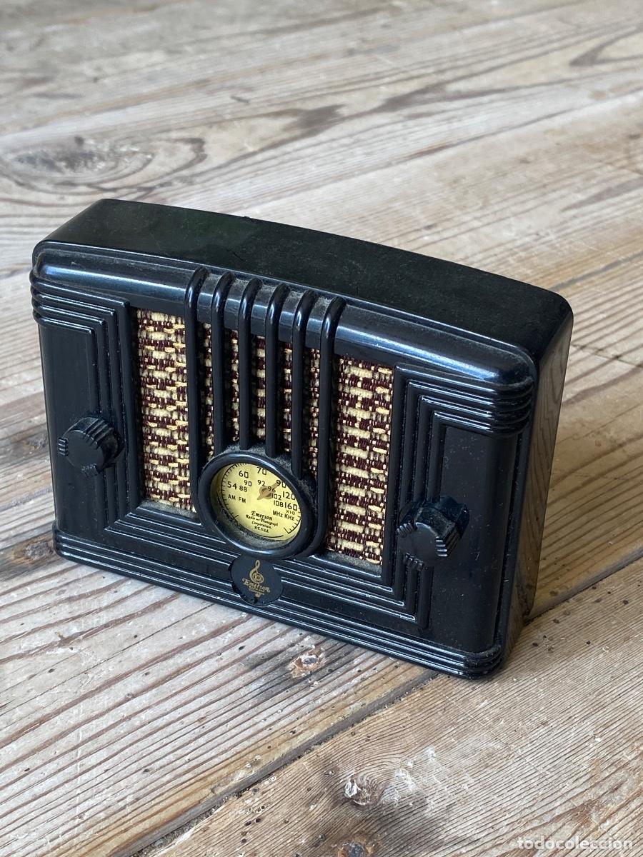 Radios antiguas: RADIO TRANSISTOR MINIATURA - EMERSON- ver fotos