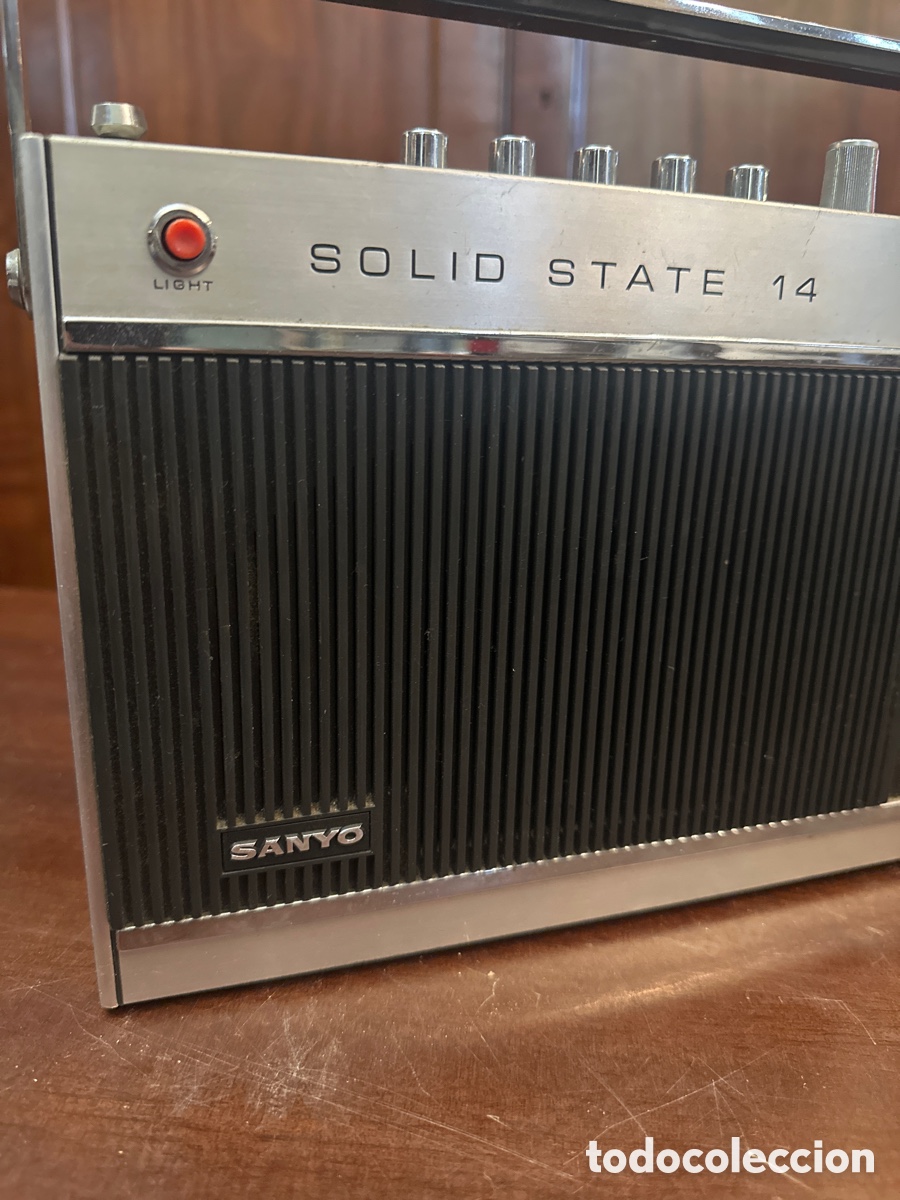 Radios antiguas: Radio transistor Sanyo 14H 636L - Foto 3