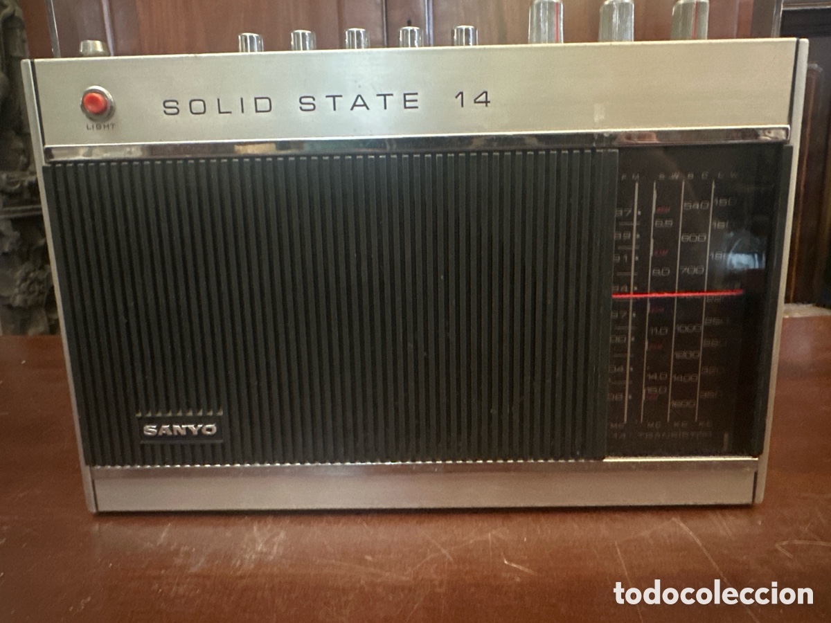 Radios antiguas: Radio transistor Sanyo 14H 636L - Foto 4