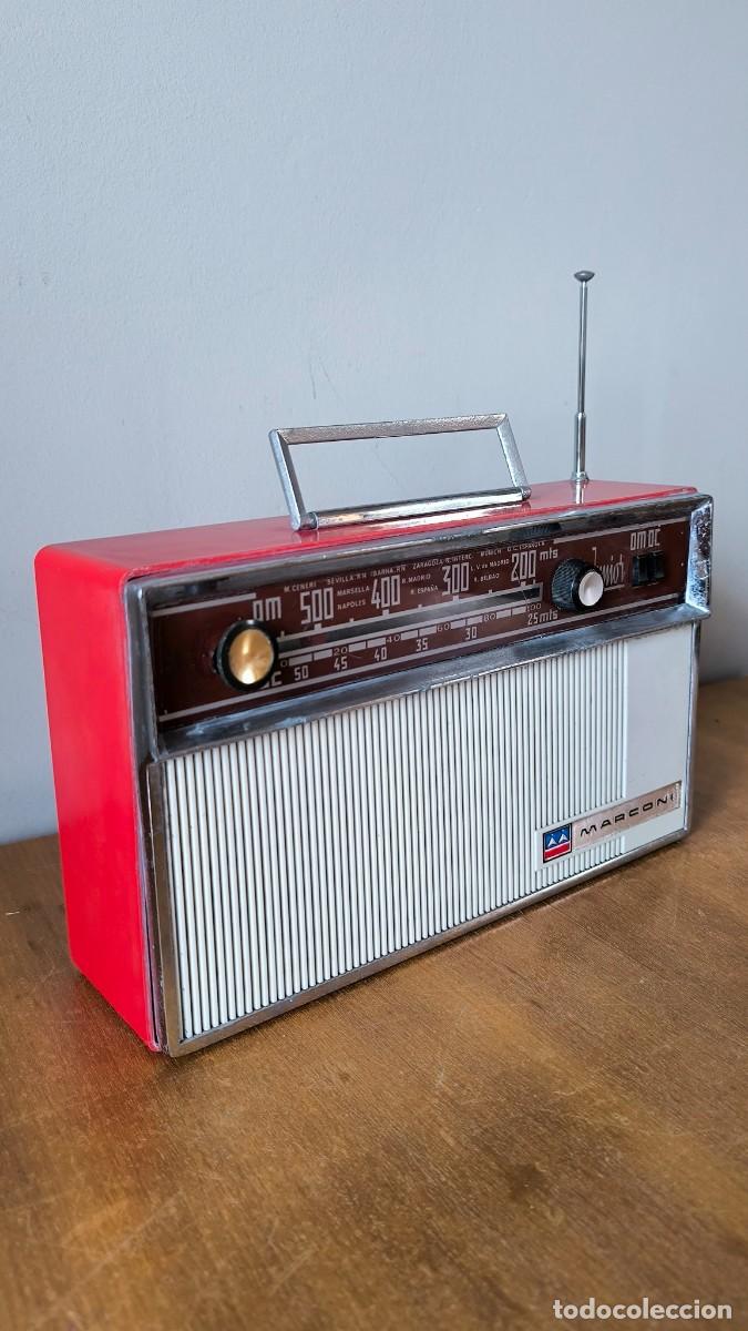 Radios antiguas: Radio Marconi Junior Roja