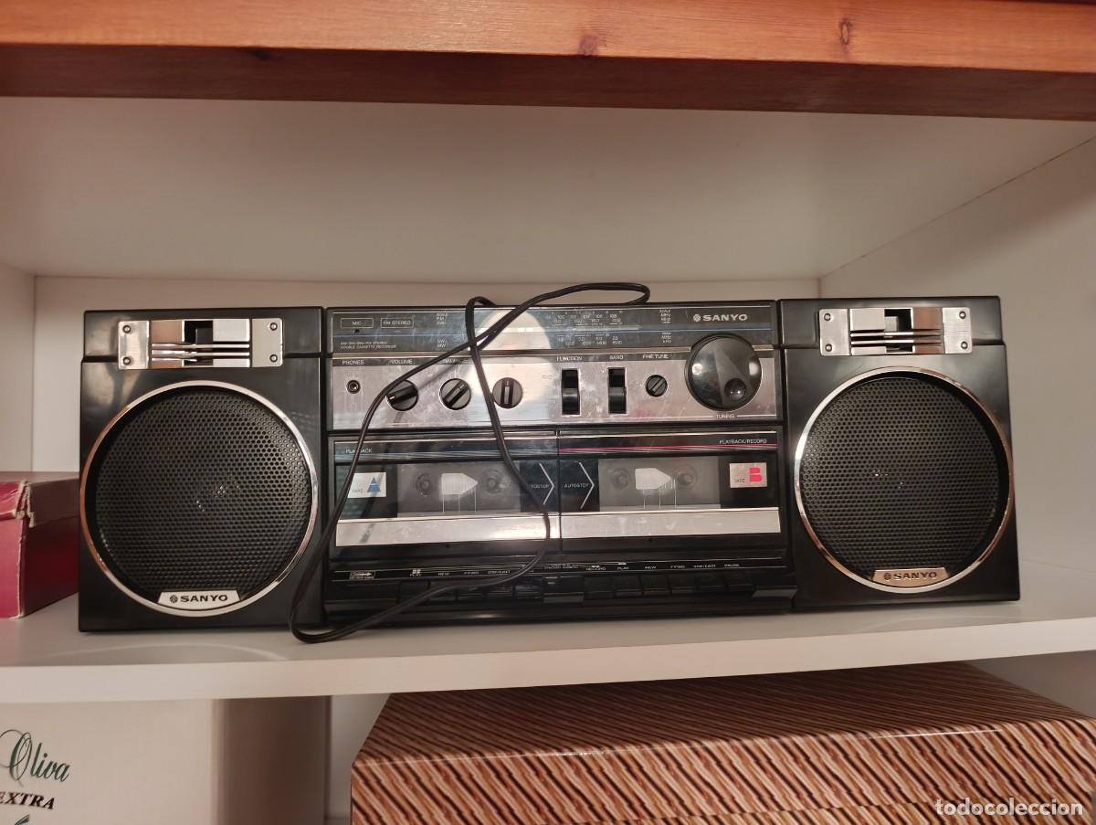 R&aacute;dios antigos: Radiocassette vintage Sanyo M-W700K doble pletina a&ntilde;os 80 funcionando