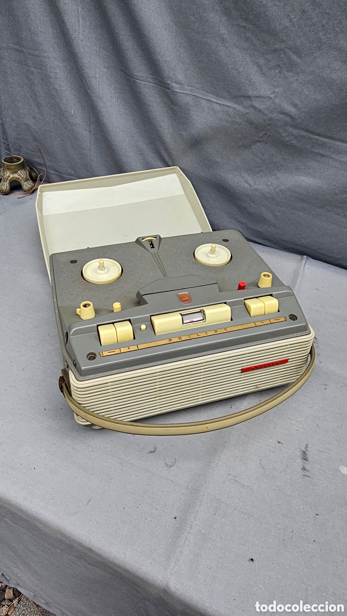 Radios Anciennes: magnet&oacute;fono de bobina abierta Philips de principios de la d&eacute;cada de 1960.