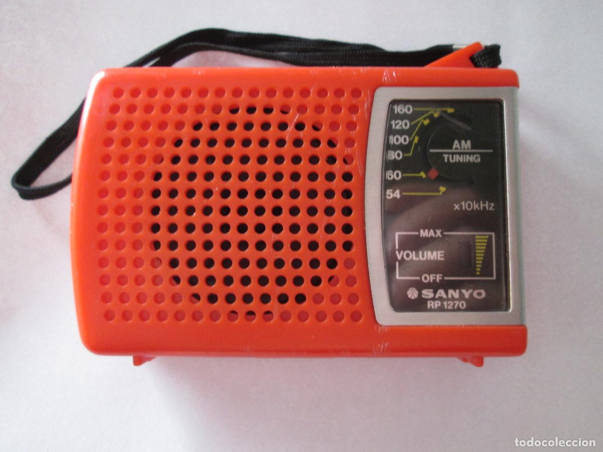Radios antiguas: RADIO TRANSISTOR SANYO MODELO RP1270 COLOR NARANJA - SIN PROBAR
