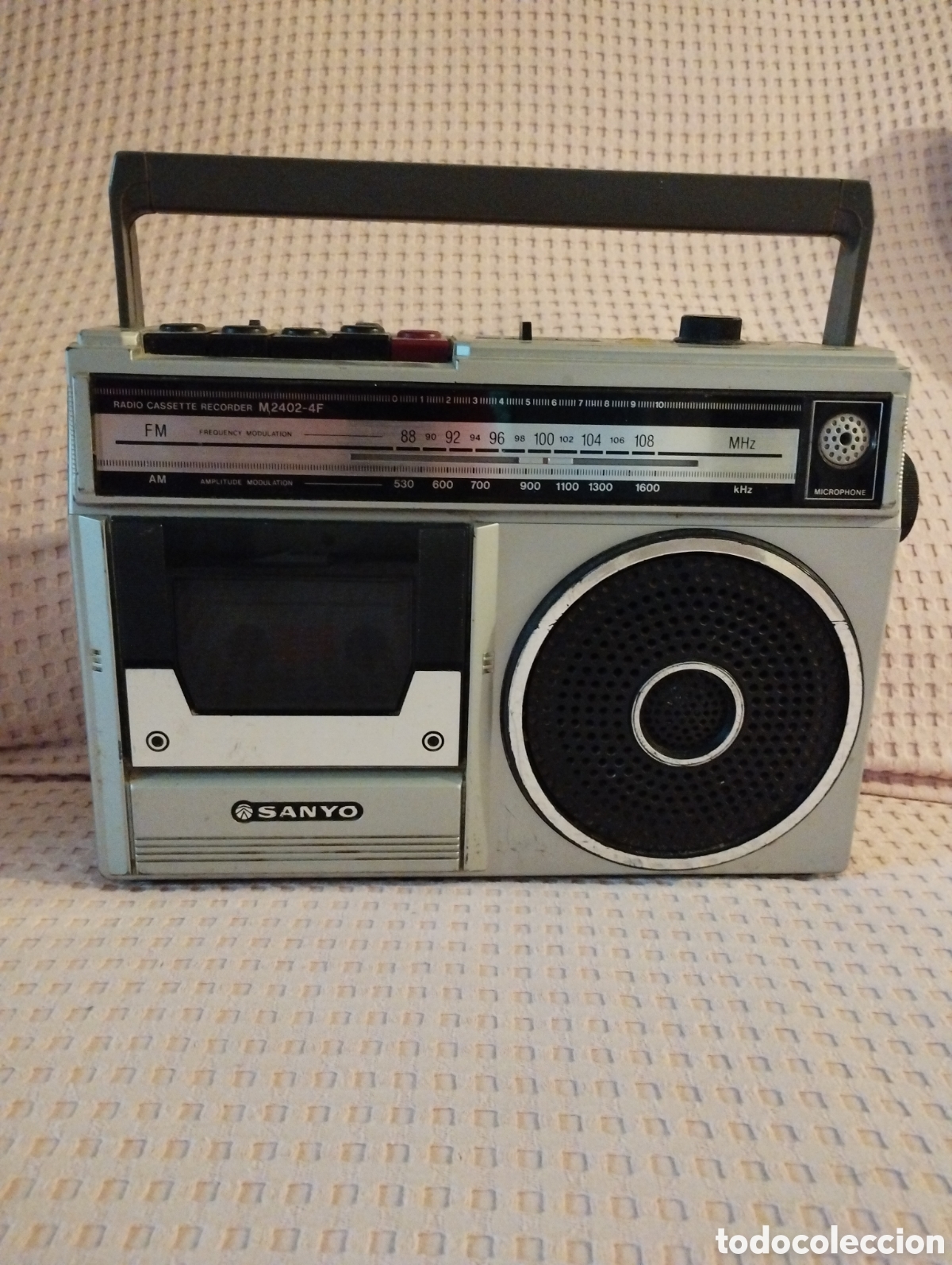 Radios antiguas: Radio Cassette Sanyo M 2402-4F - Vintage - Para revisar / piezas.