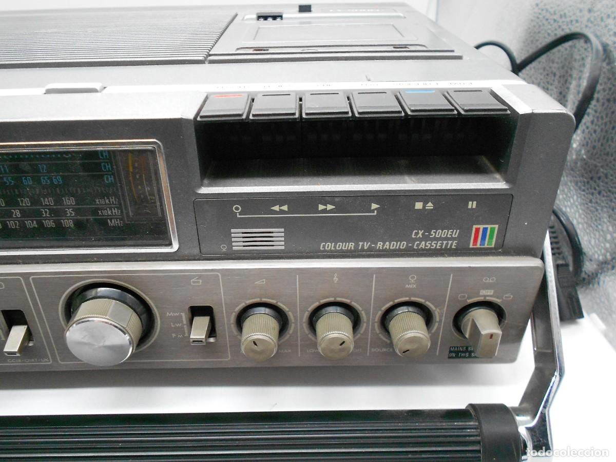 Alte Radios: combo tv cassete y radio funcionan las tres cosas aunque flojea el boton de volumen pero funciona