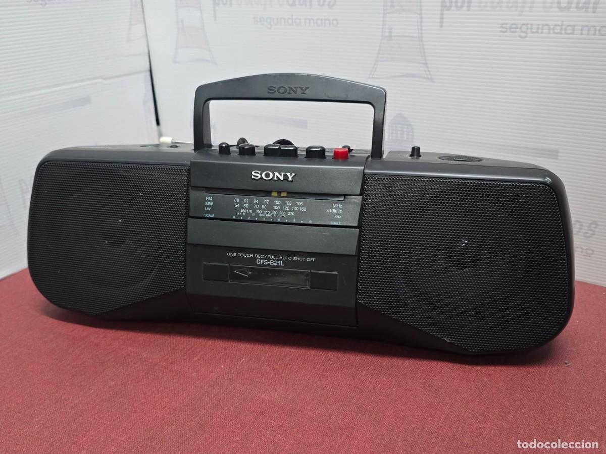 Radios antiguas: Radio Cassette SONY CFS-B21L - Funcionando