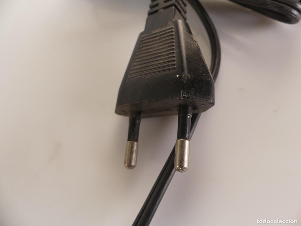 Radios antiguas: REBOBINADOR DE CASSETTES VHS FORMA DE COCHE - Foto 11