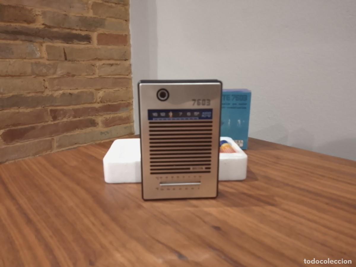 Radios antiguas: Radio Transistor Bolton 7603 m&aacute;s luz y term&oacute;metro