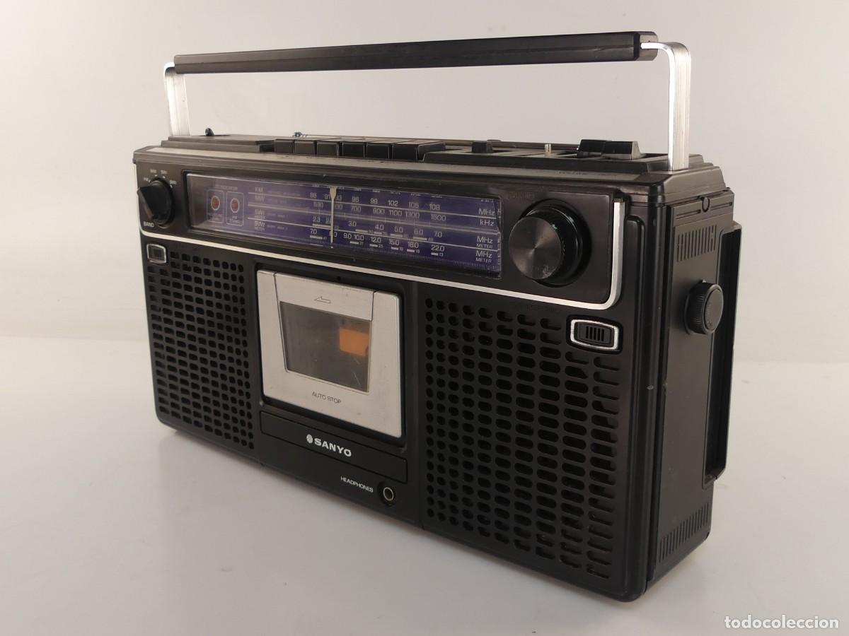 Radios antiguas: RADIO CASSETTE RECORDER SANYO MODELO M 9902K - Foto 2
