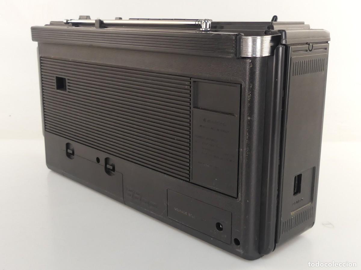 Radios antiguas: RADIO CASSETTE RECORDER SANYO MODELO M 9902K - Foto 4
