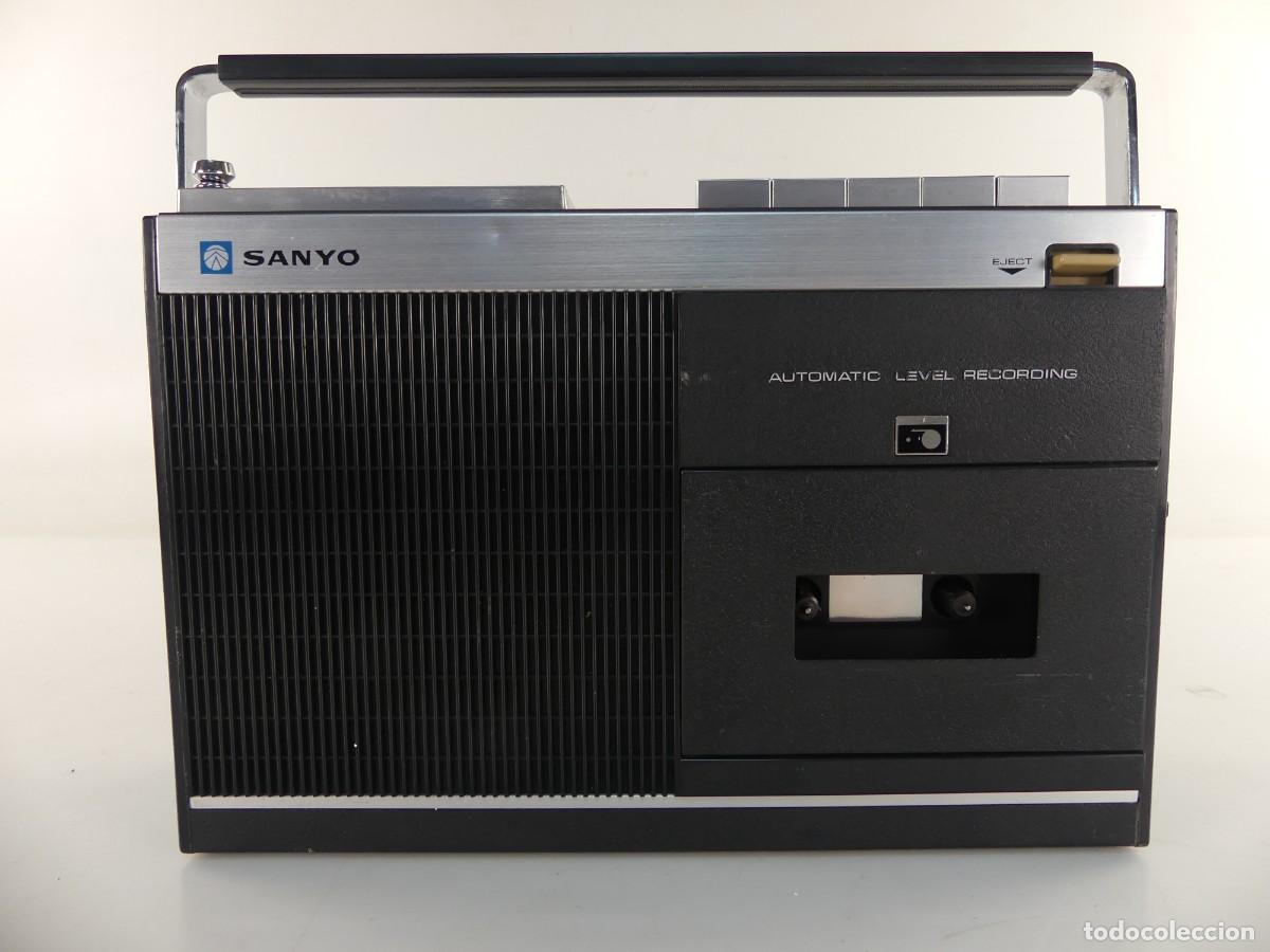 Alte Radios: RADIO CASSETTE RECORDER SANYO MODELO MR-411F