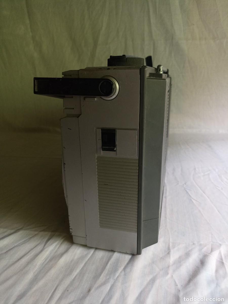 Radios antiguas: Radio cassette Philips D8121 - Foto 9