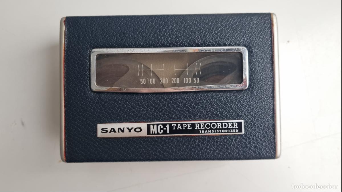 Radios antiguas: Grabadora magnet&oacute;fono miniatura SANYO MC-1 de bobinas &ndash; a&ntilde;os 60 &ndash; Vintage Japan &ndash; Sin probar