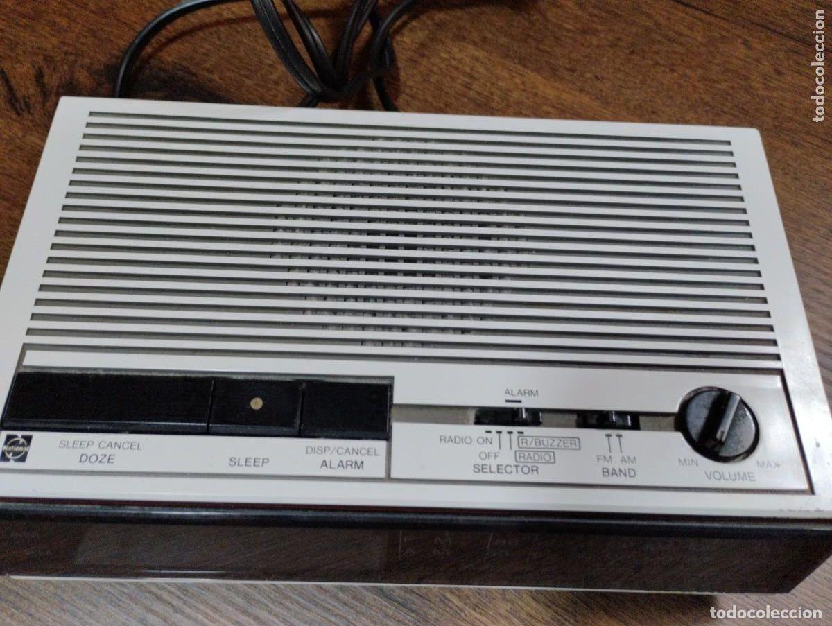 Radios antiguas: radio despertador marca National - Foto 5