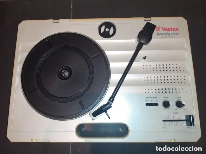 Radios antiguas: Tocadiscos VESTAX portatil - Foto 1