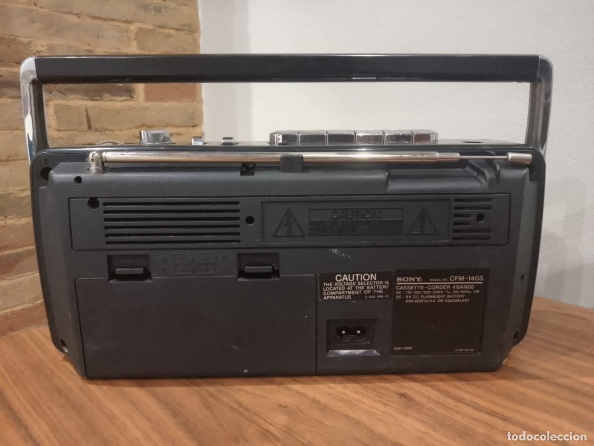 Radios antiguas: Radio cassette Sony CFM140S - Foto 4