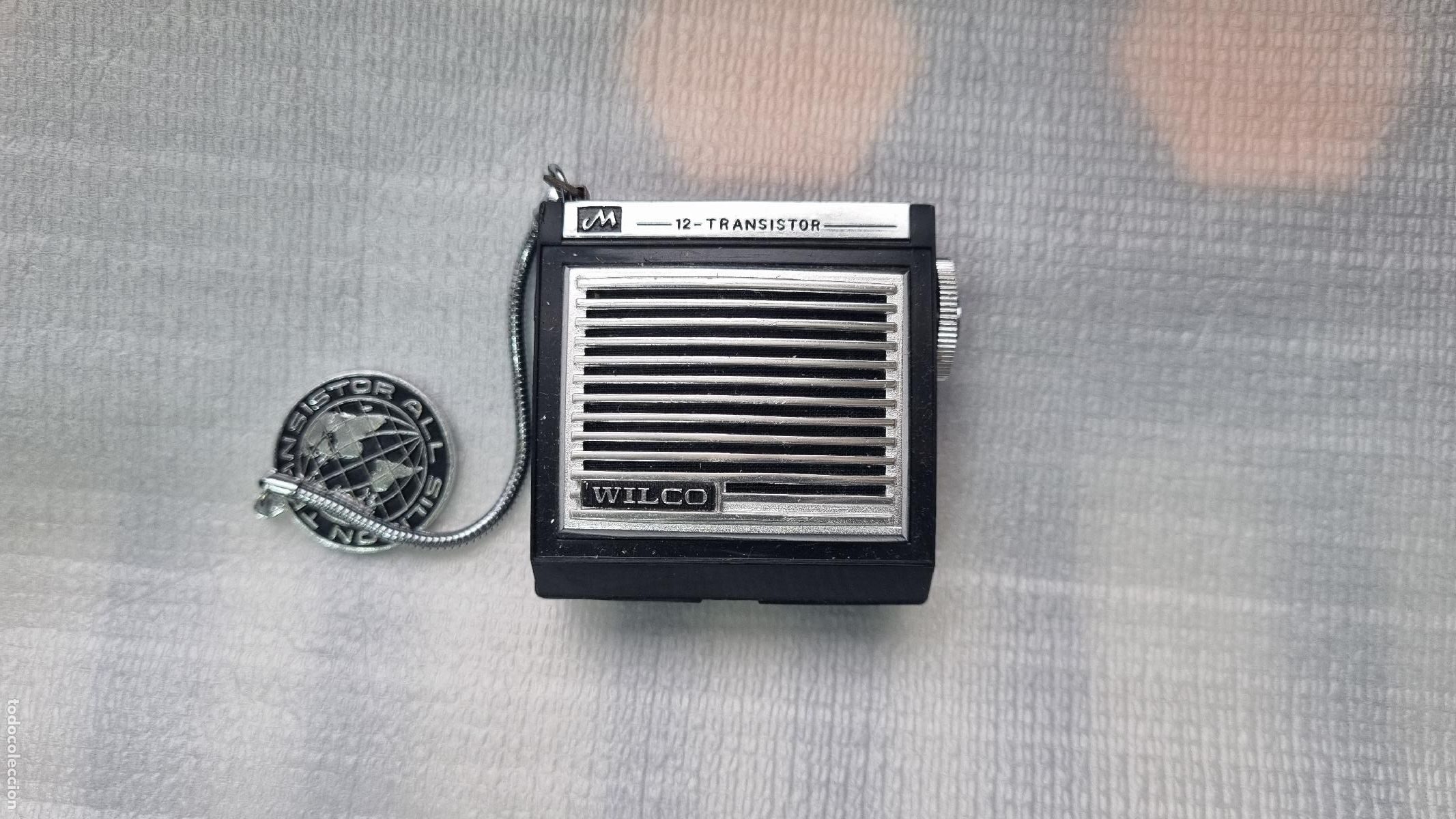 Radios antiguas: Radio transistor WILCO 12 Transistor vintage a&ntilde;os 60 &ndash; Caja, auricular y folleto &ndash; Sin probar