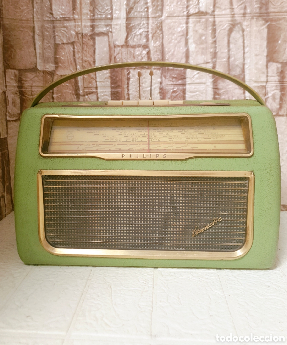 Radios antiguas: Philips con FM Annette L4D01T L4D 01T radio antigua transistor vintage antena baquelita transistores