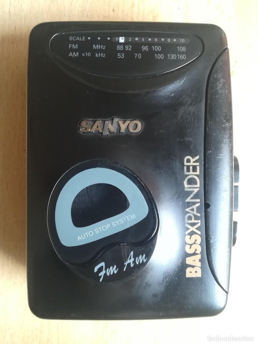 Radios antiguas: Walkman + Radio Sanyo Bassxpander MGR-710. VIP-3.