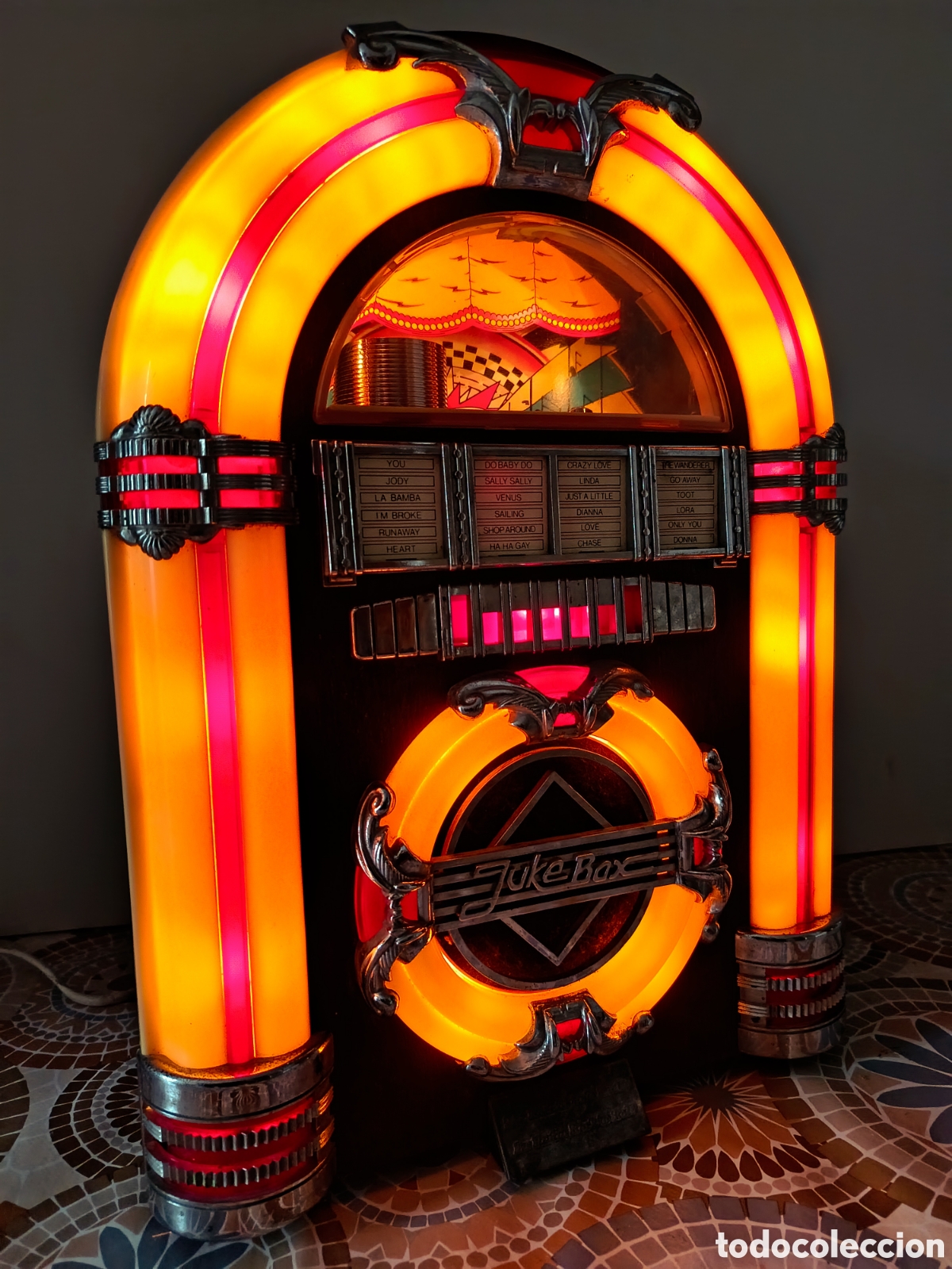 R&aacute;dios antigos: Radio Cassette Jukebox Gramola tocadiscos Wurlitzer