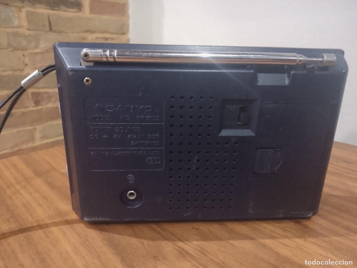 Radios antiguas: Radio transistor Sanyo RP5135 - Foto 4