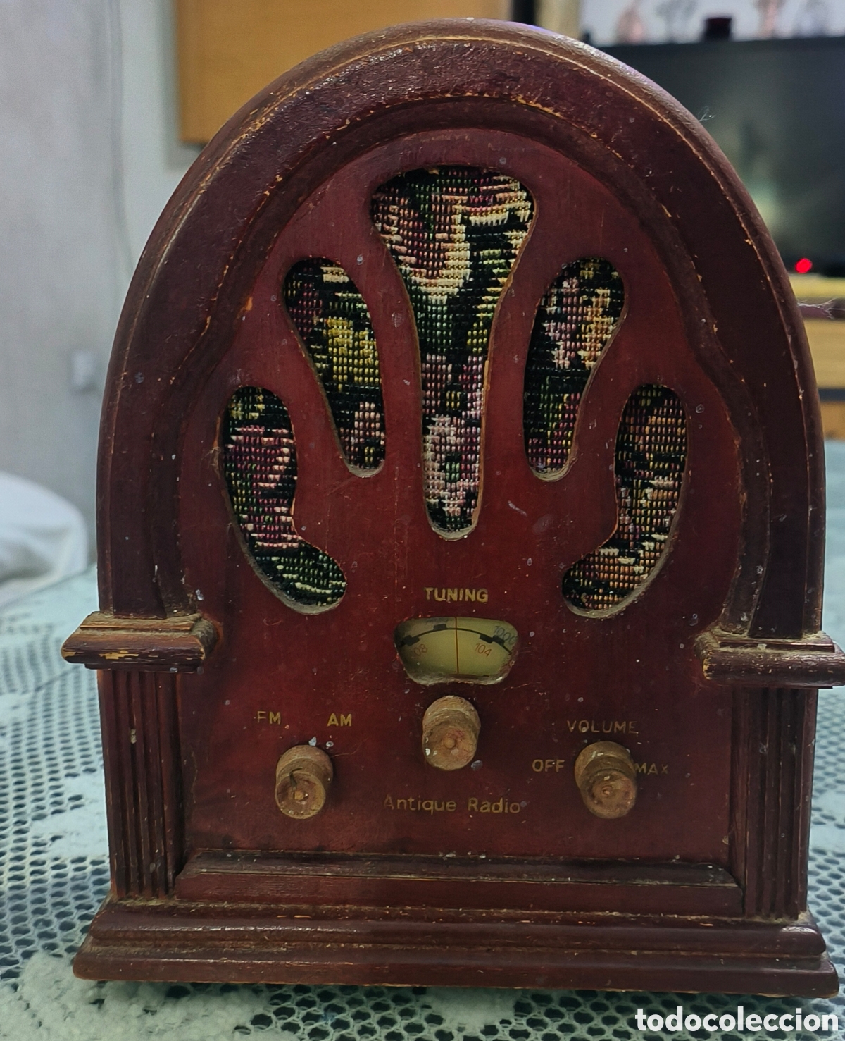 Radios antiguas: Radio imitaci&oacute;n capilla antigua