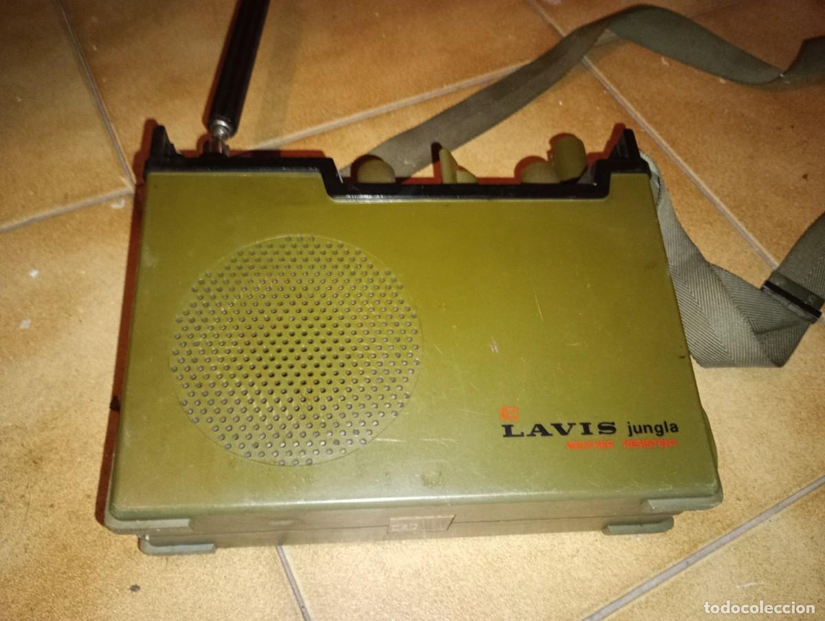 Old radios: Radio transmisor Levis
