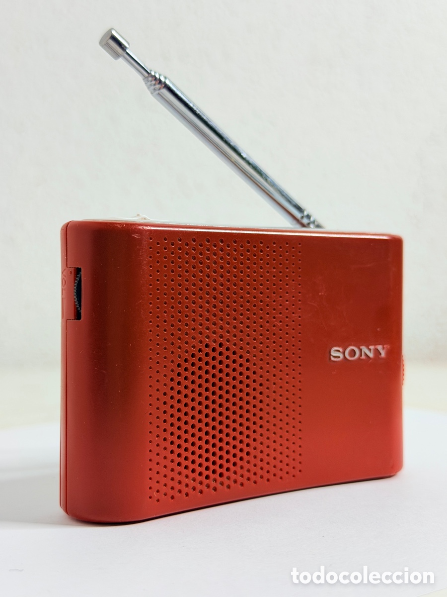 Old radios: Sony ICF-40 Radio port&aacute;til anal&oacute;gica