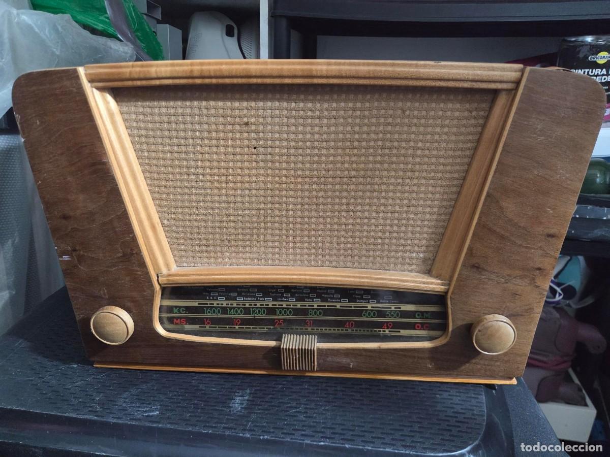 Old radios: Radio antigua de madera modelo 705-G &ndash; Vintage &ndash; Coleccionismo y decoraci&oacute;n