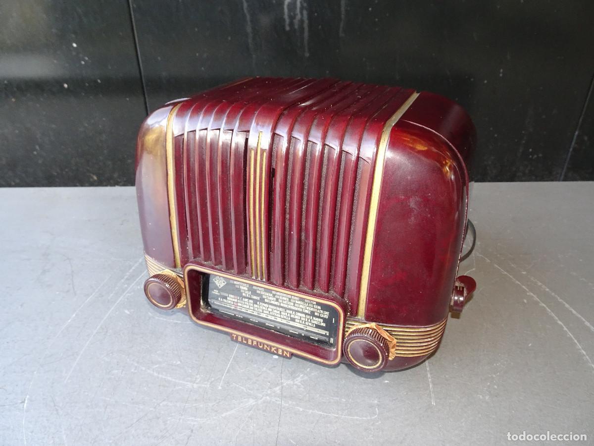 Radios antiguas: Radio Telefunken Panchito U-1365 Bakelita