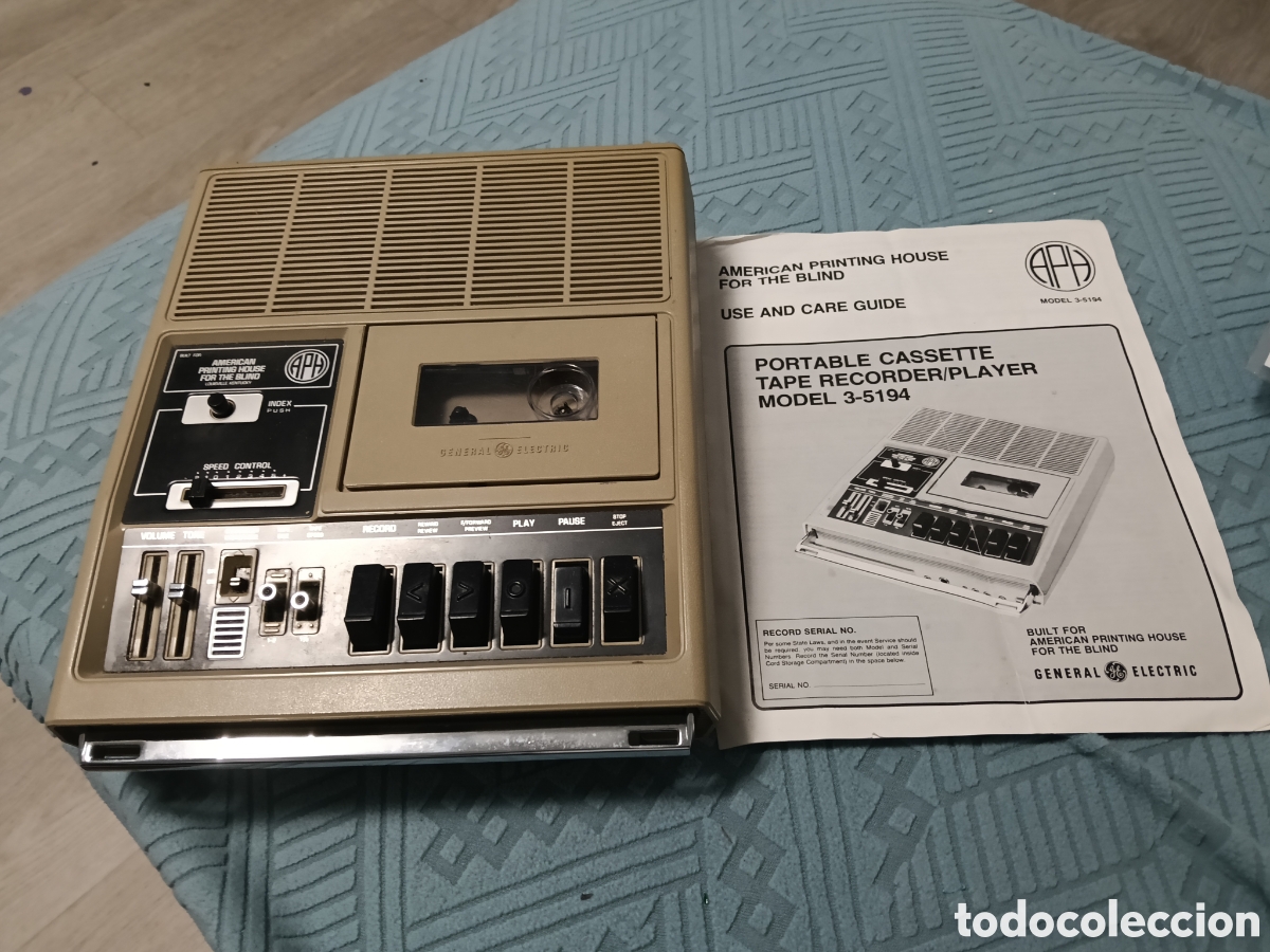 Old radios: Portable cassette tape recorder/player model 3-5194 american printing house for the blind