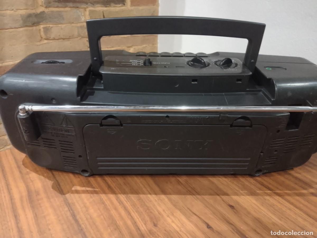 Radios antiguas: Radio cassette Sony CFS B11 - Foto 4