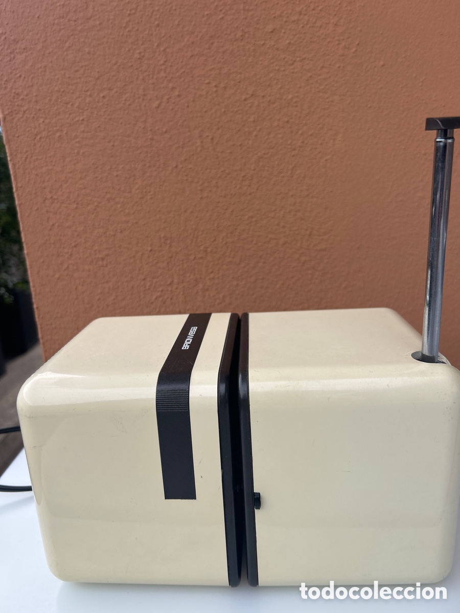 Radios antiguas: Radio Briovenga TS505