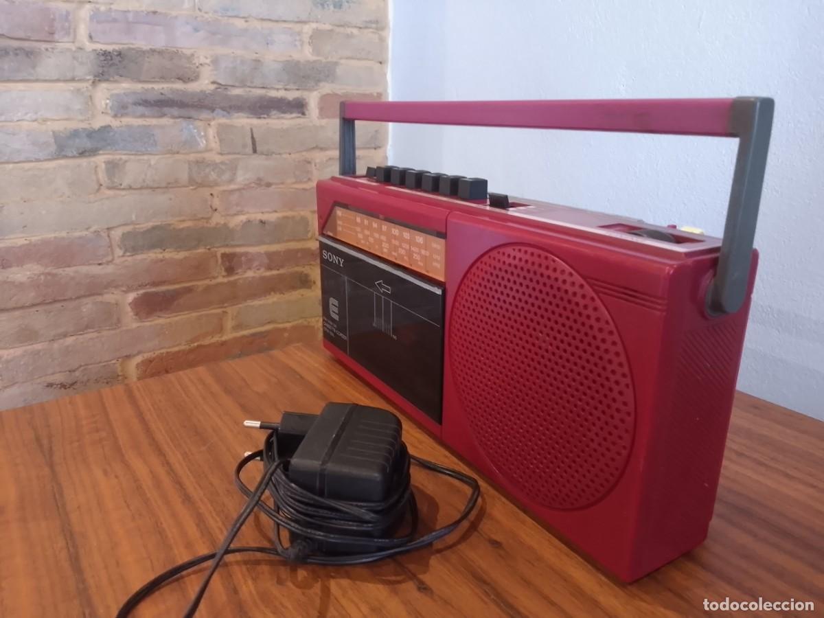 Radios antiguas: Radio cassette Sony CFM 100L - Foto 3