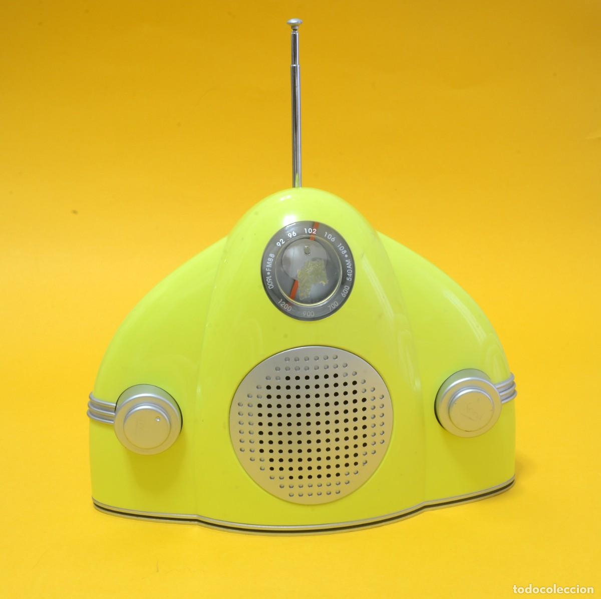 Radios antiguas: RADIO ESTILO RETRO COLOR AMARILLO, VINTAGE