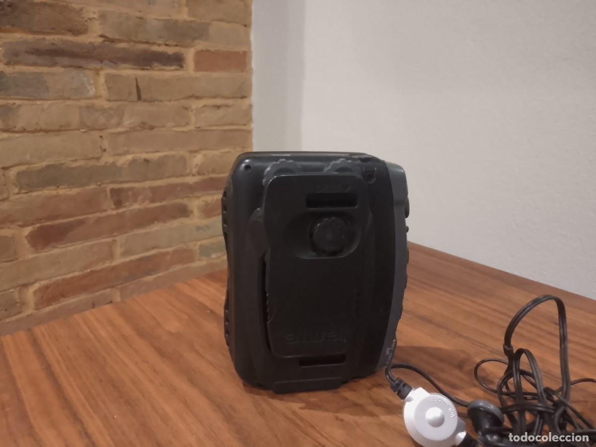 Radios antiguas: Walckman Aiwa SP 370 - Foto 4